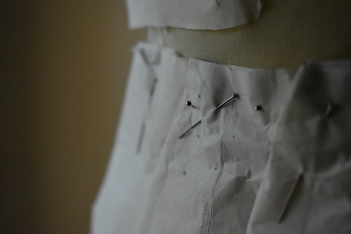 pins and toile